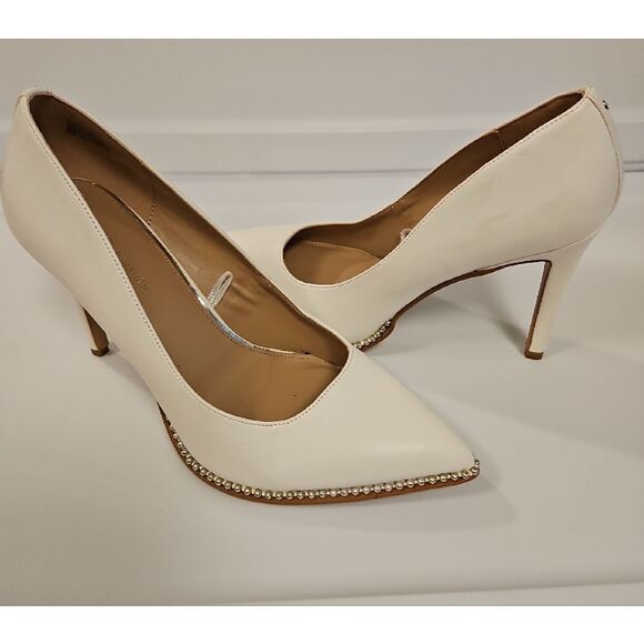 BCBGeneration Silver and White Pointed-Toe Heels with Metallic Trim - Picture 5 of 11